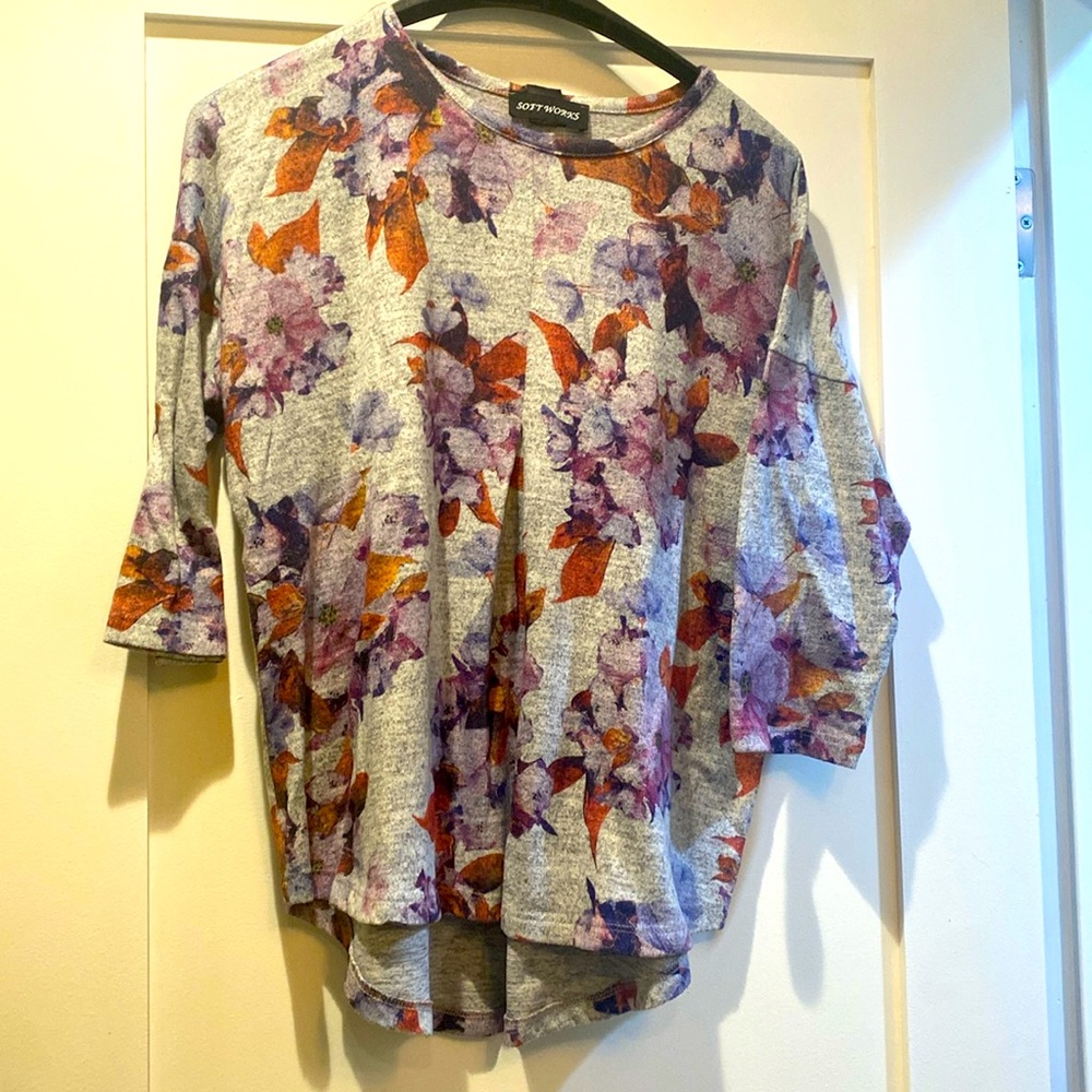 Softworks top. Size Lg